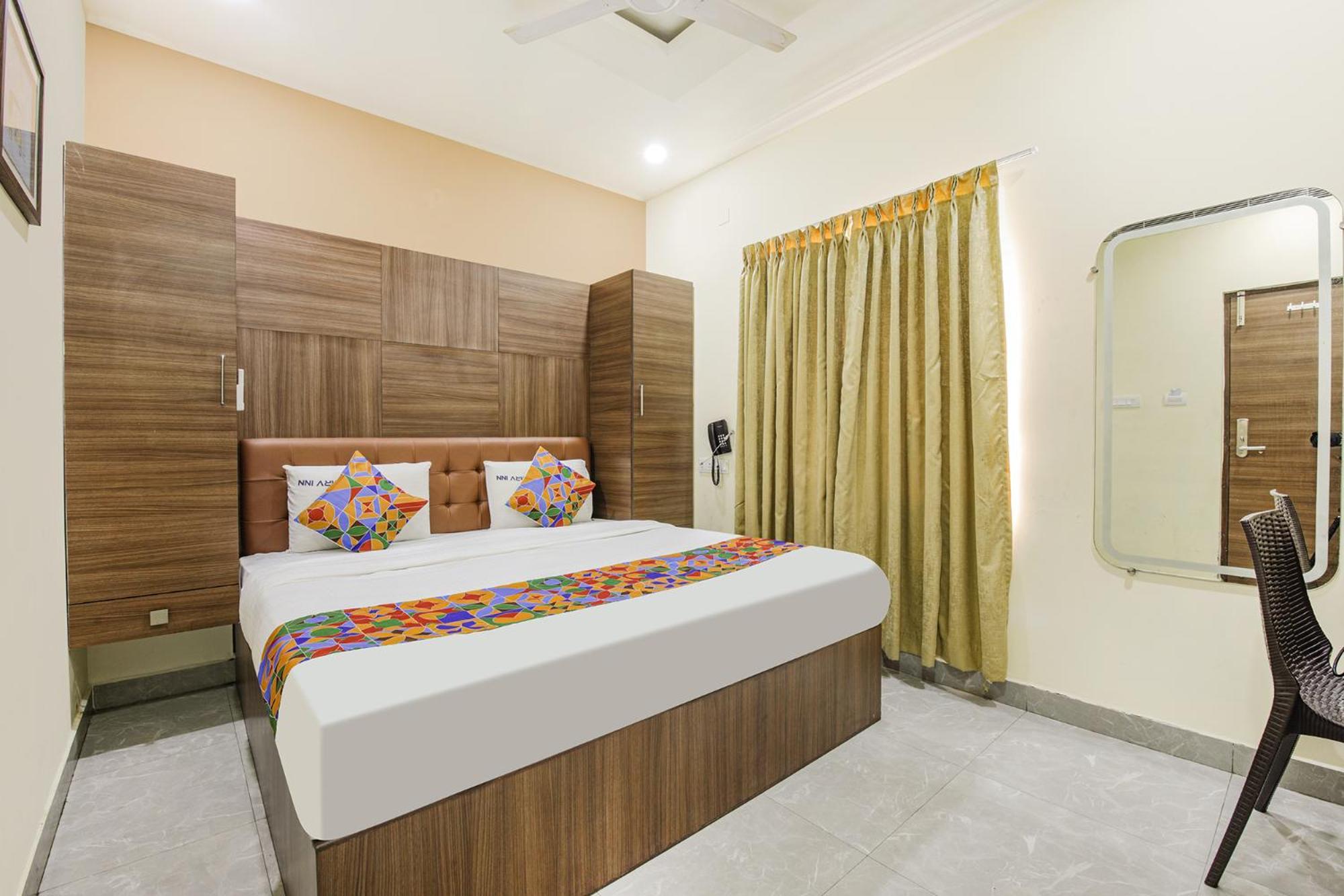 Fabhotel Mrv - Nr Express Avenue Mall & Spencer Plaza Mall Hotel